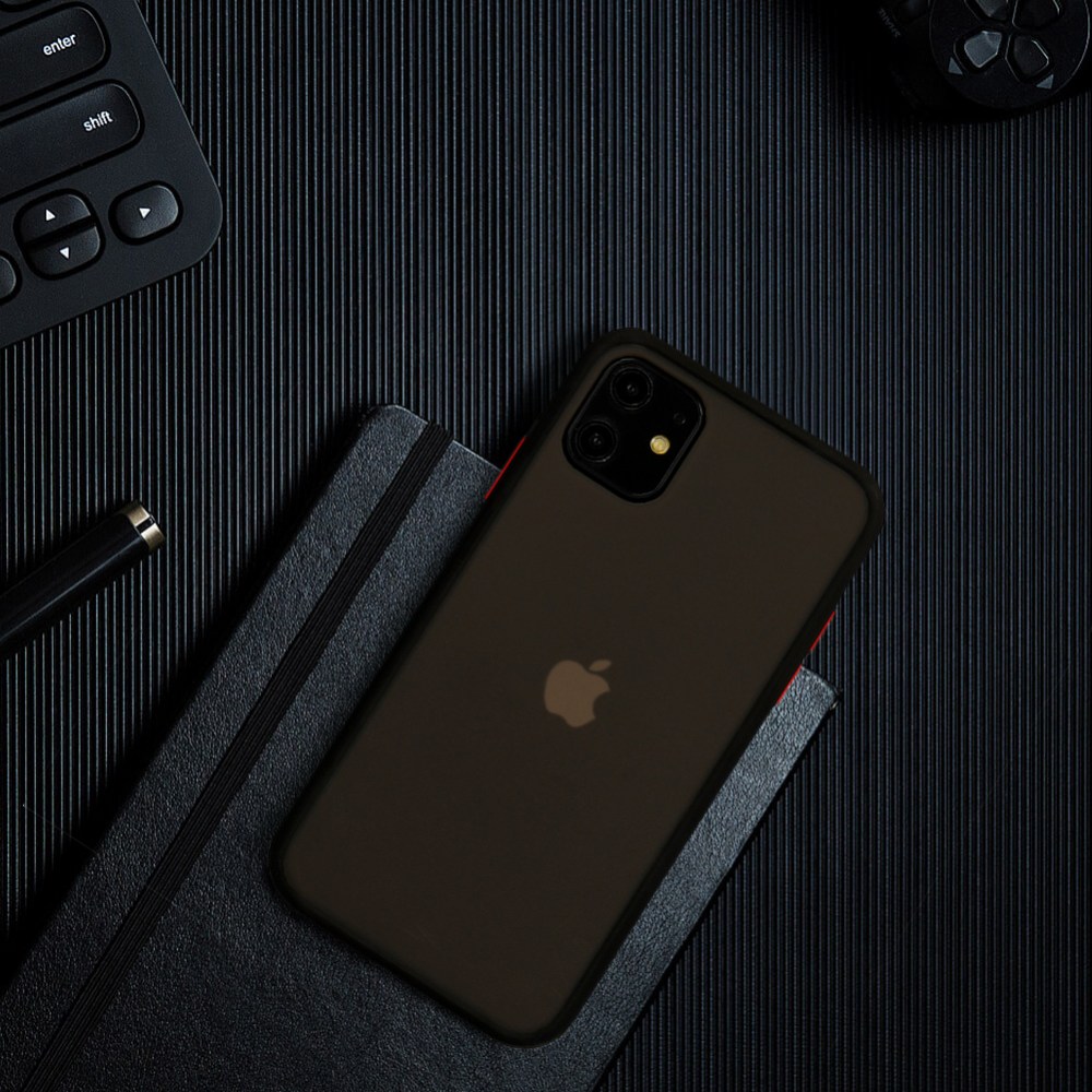 Apple iPhone XS Max kemény hátlap Vennus Button Bumper kameravédővel fekete