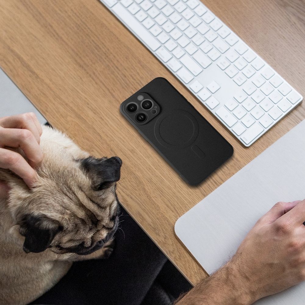 SILICONE MAG COVER Tok – MagSafe-kompatibilis az iPhone 13 Pro Max készülékhez, Fekete színben