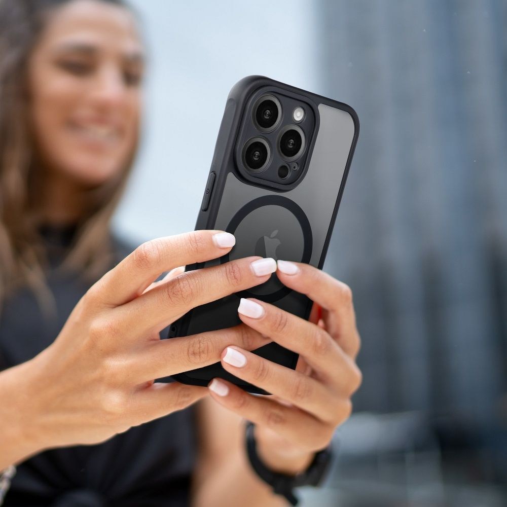 FULL MATTE MAG COVER tok – MagSafe kompatibilis iPhone 13-hoz fekete színben
