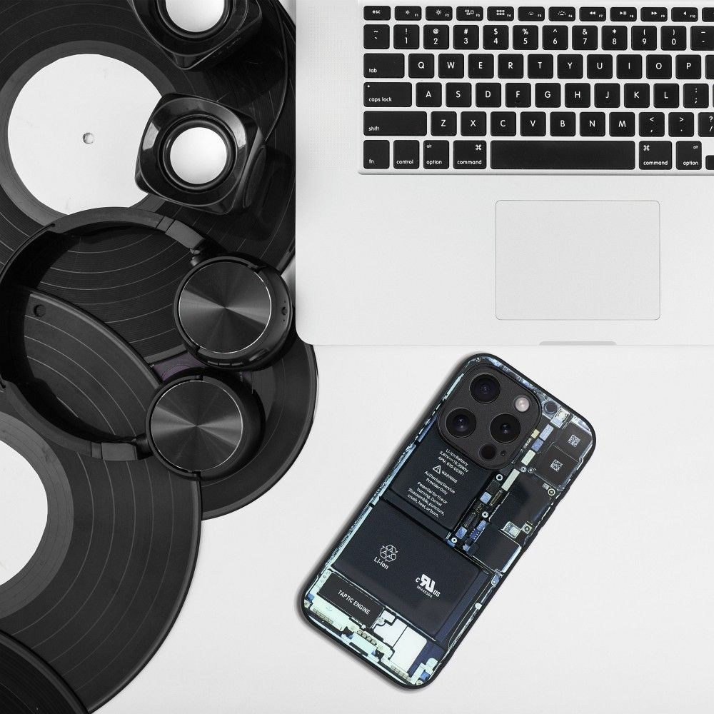 TECH Tok – iPhone 14 Pro Design 1-hez: Elegancia és Védelem