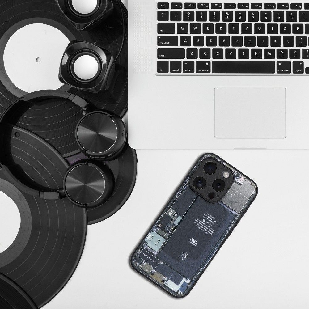 TECH Tok iPhone 15-höz – Stílusos Védelem és Egyedi Megjelenés